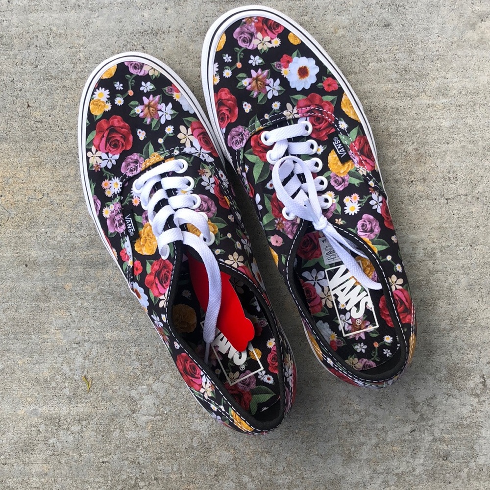 BNWT Floral Classic Vans